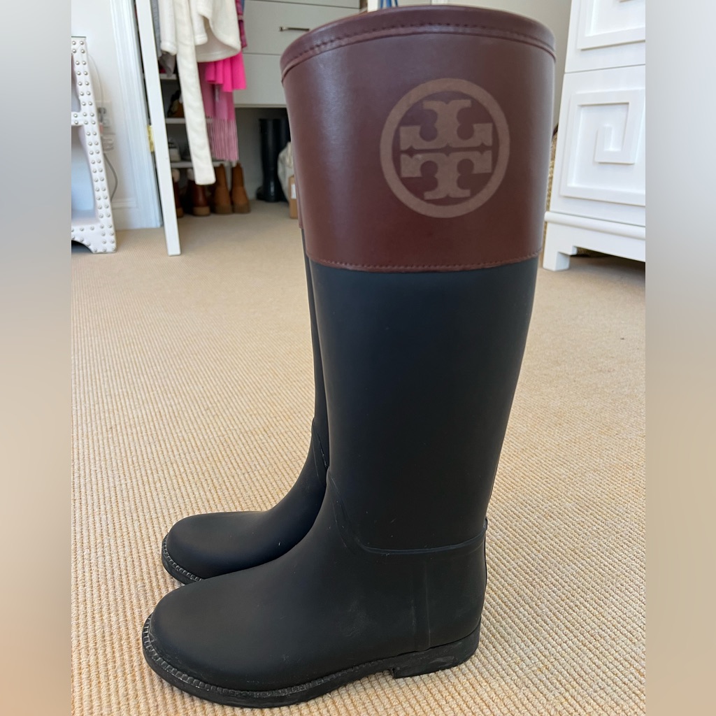 Tory Burch Diana Classic Rain Boots. Size 7. Navy And Brown.